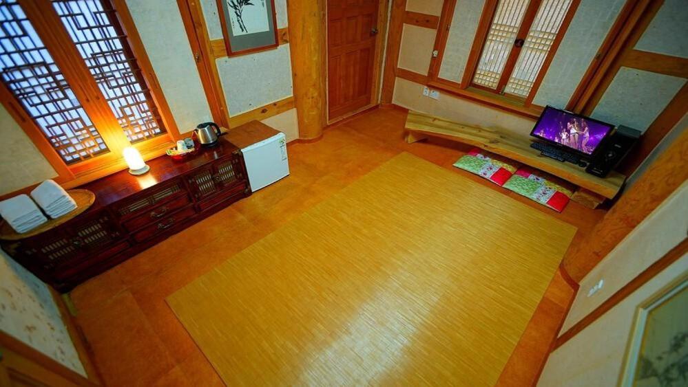 Kumwondang Jeonju Hanokstay Buitenkant foto